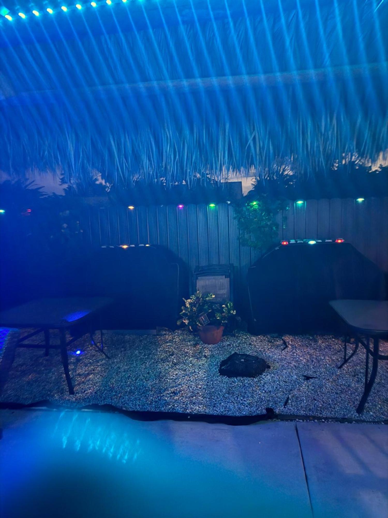 Paradise Oasis1 Golden Glades エクステリア 写真